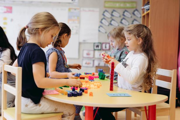 Miniklerimizle Renkli Sanat Etkinliği